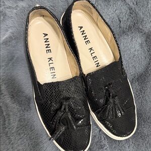 Anne Klein Black Snake-Pattern Loafers